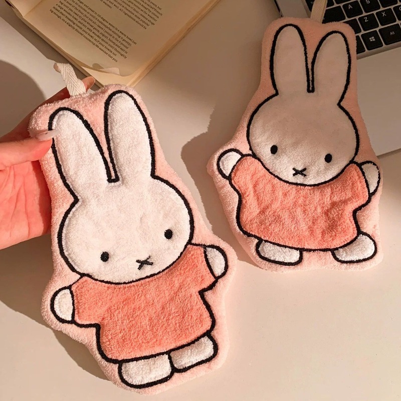 Miffy Rabbit Hand Towel Cute F - Home Goods Bathroom Sets のレビューと価格