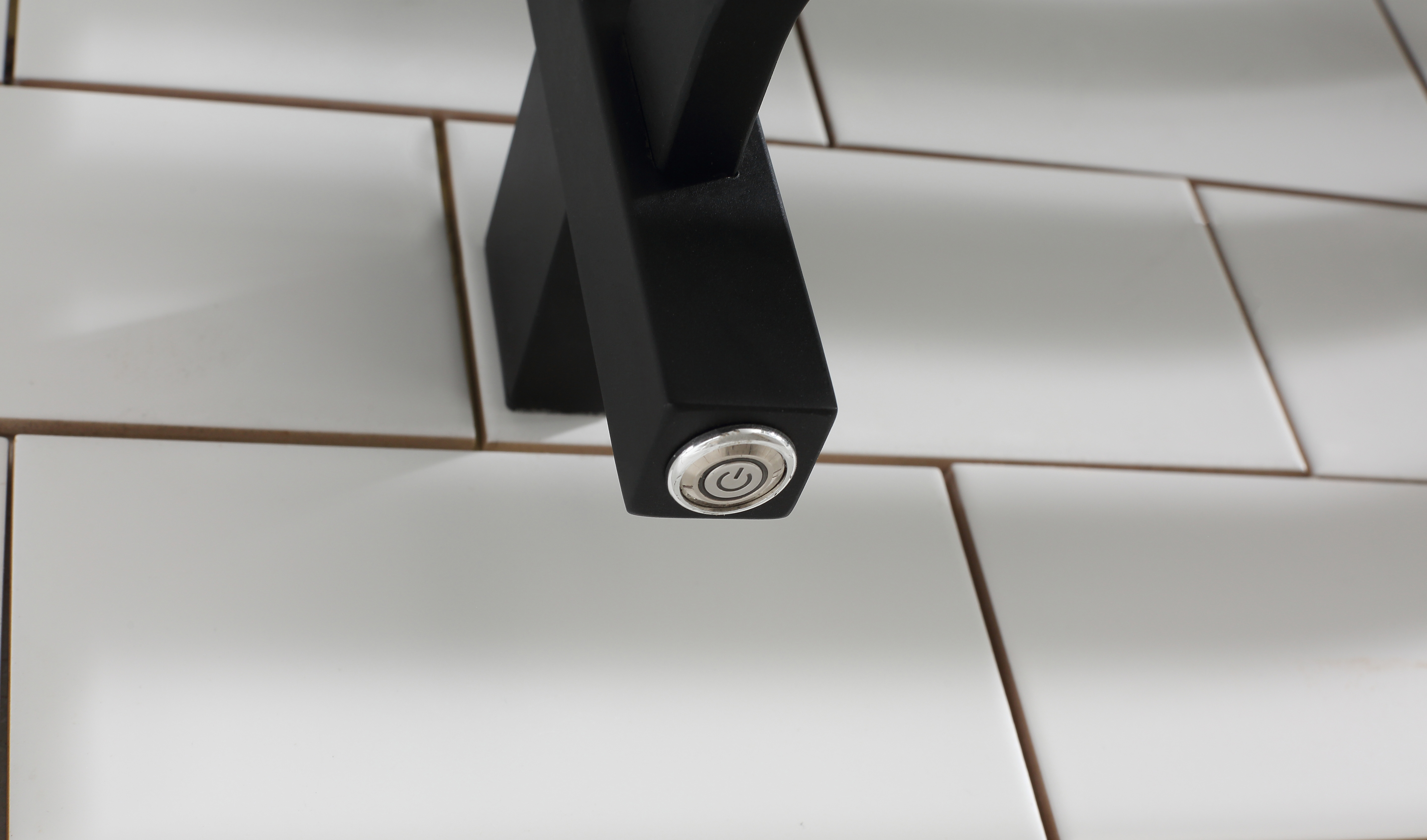 New Design Electric Heated Tow - Towel Warmer Electric のレビューと価格