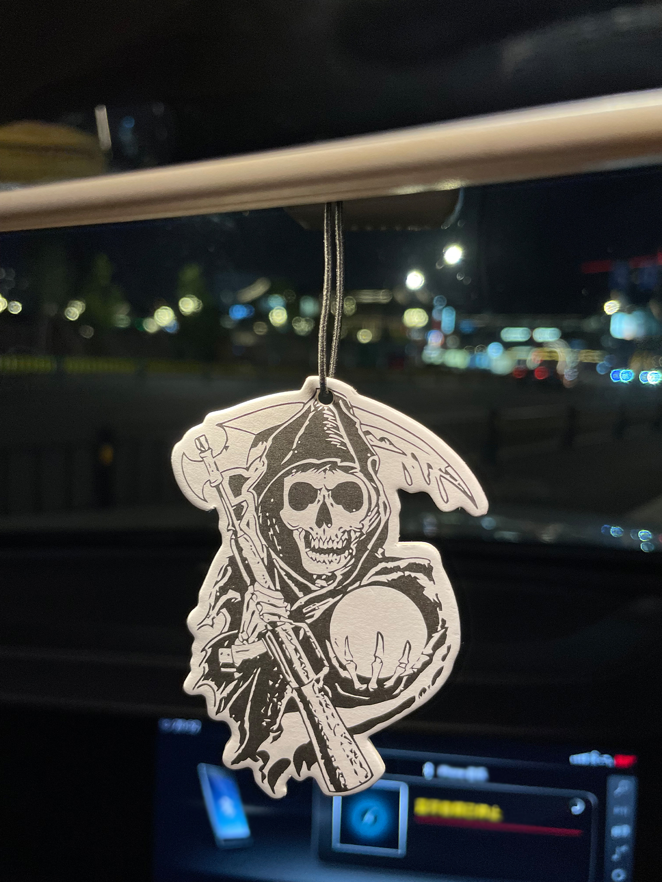 Skull, Hilton Fresh Scent Five - Home Bathroom Freshener のレビューと価格
