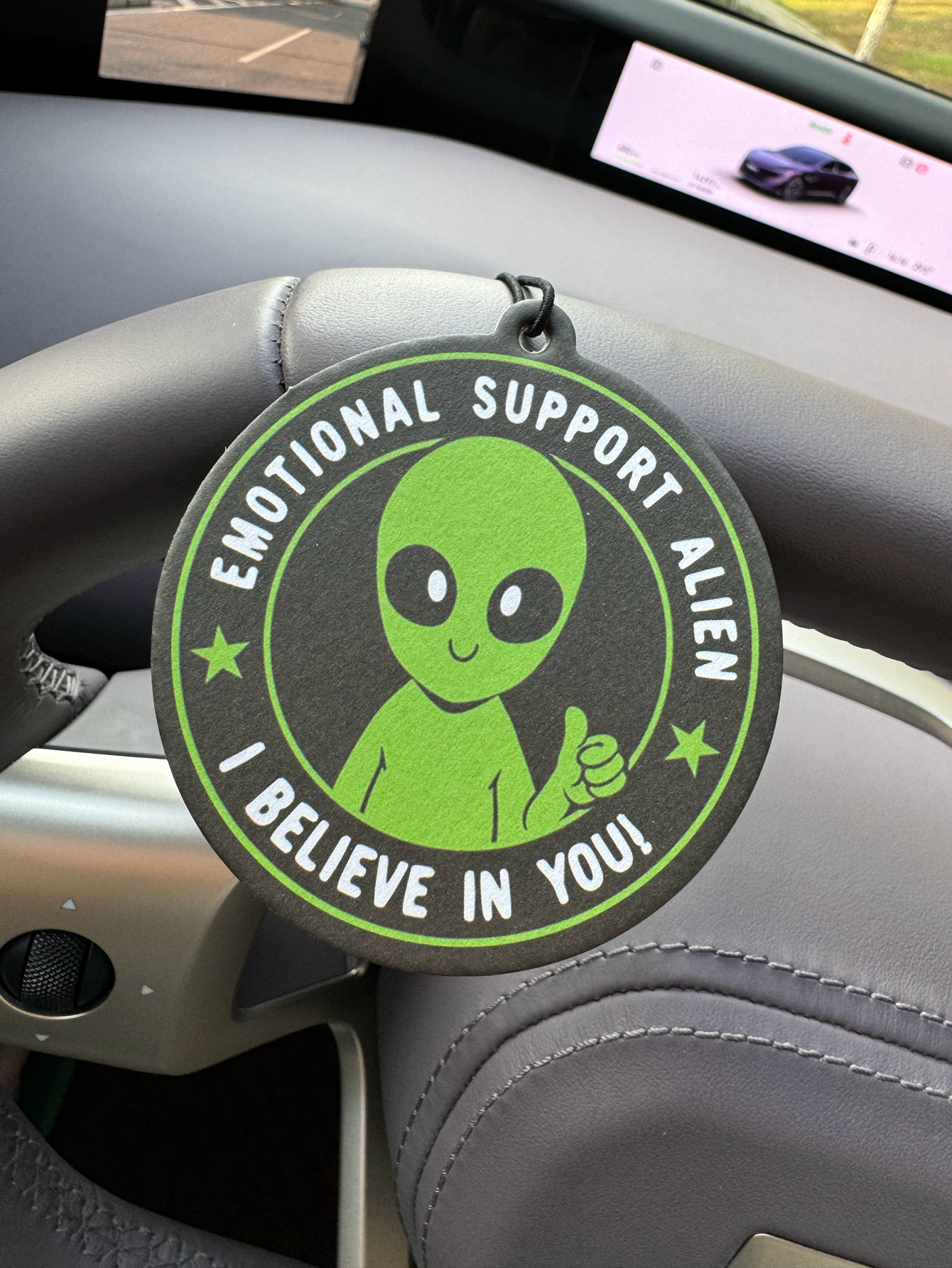 Emotional Support Alien Alien  - Home Bathroom Freshener のレビューと価格