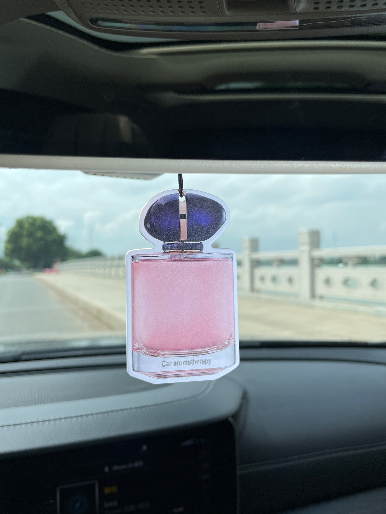 Bottle/Freesia Fresh Scent Fiv - Home Bathroom Freshener のレビューと価格